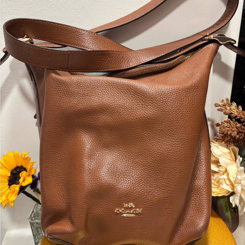 Coach Val Duffle Bag 🤩 - Picture 2 of 11